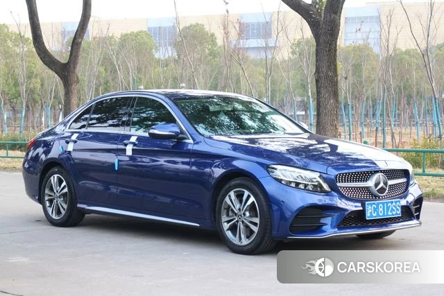 Mercedes-Benz Class C 2018 Синий из Китая