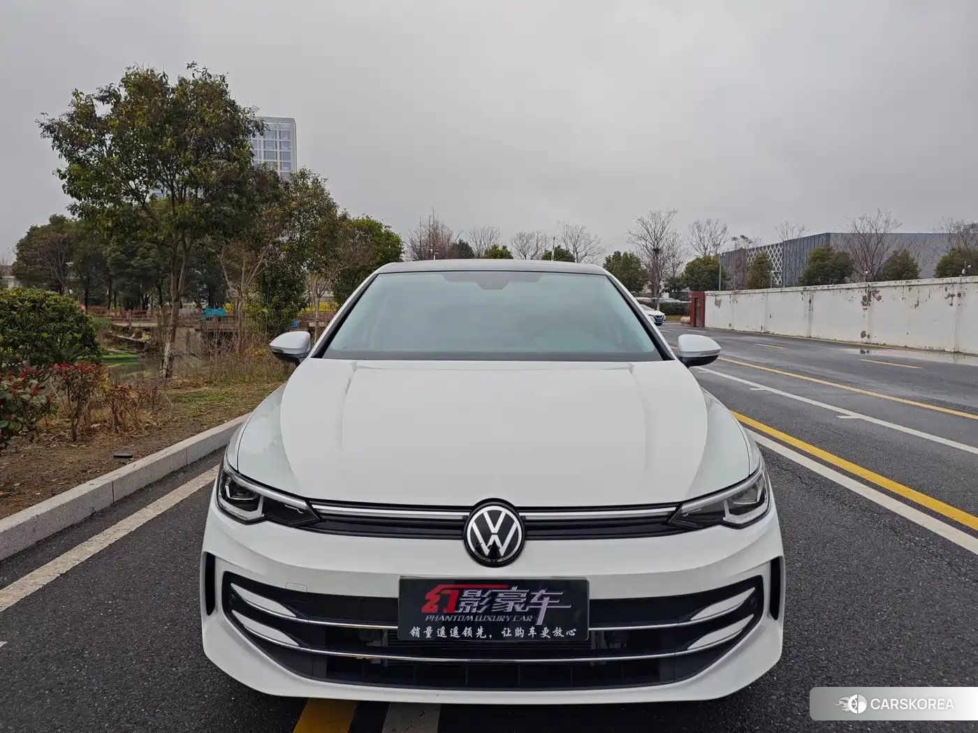 Volkswagen Golf 2026 Белый из Китая