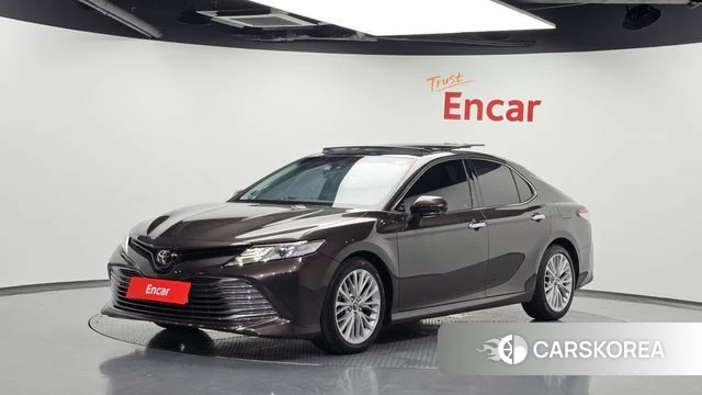 Toyota Camry (XV70) 2018 Коричневый из Кореи