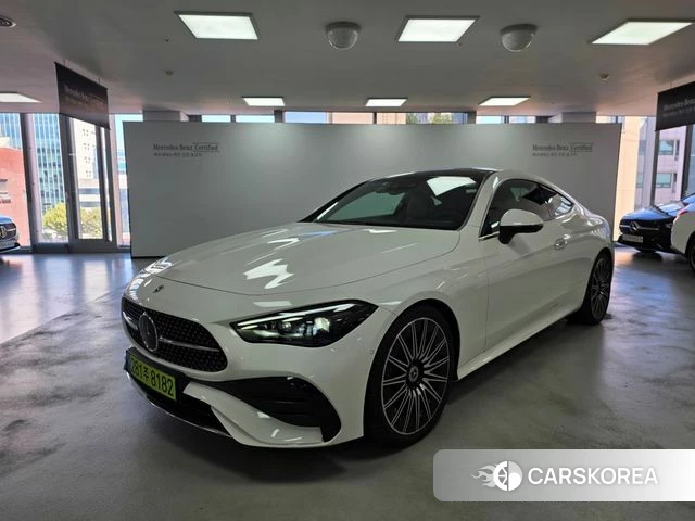Mercedes-Benz CLE-Class C236 2025 Белый из Кореи