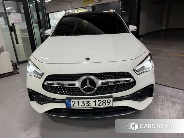 Mercedes-Benz GLA - Class H247 2023 Белый из Кореи