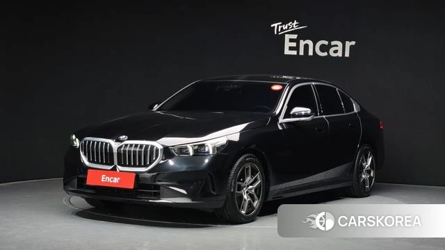 BMW 5 Series (G60) 2025 Черный из Кореи