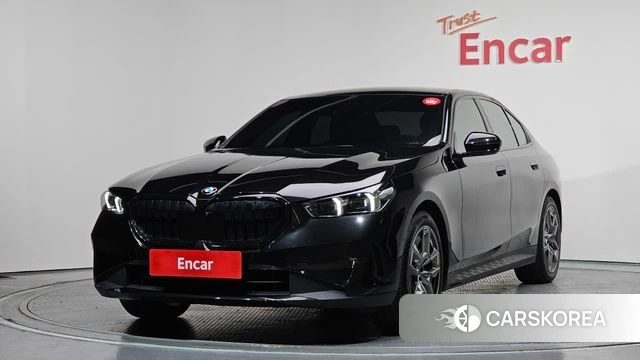 BMW 5 Series (G60) 2025 Черный из Кореи