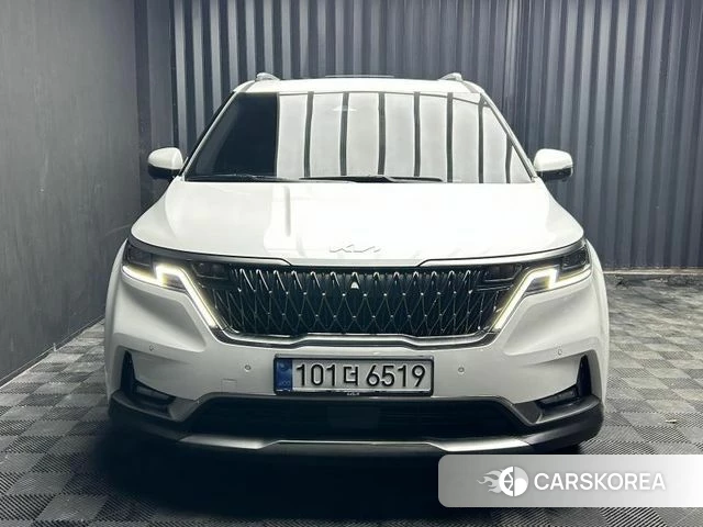 Kia Carnival 4th generation 2023 Белый из Кореи