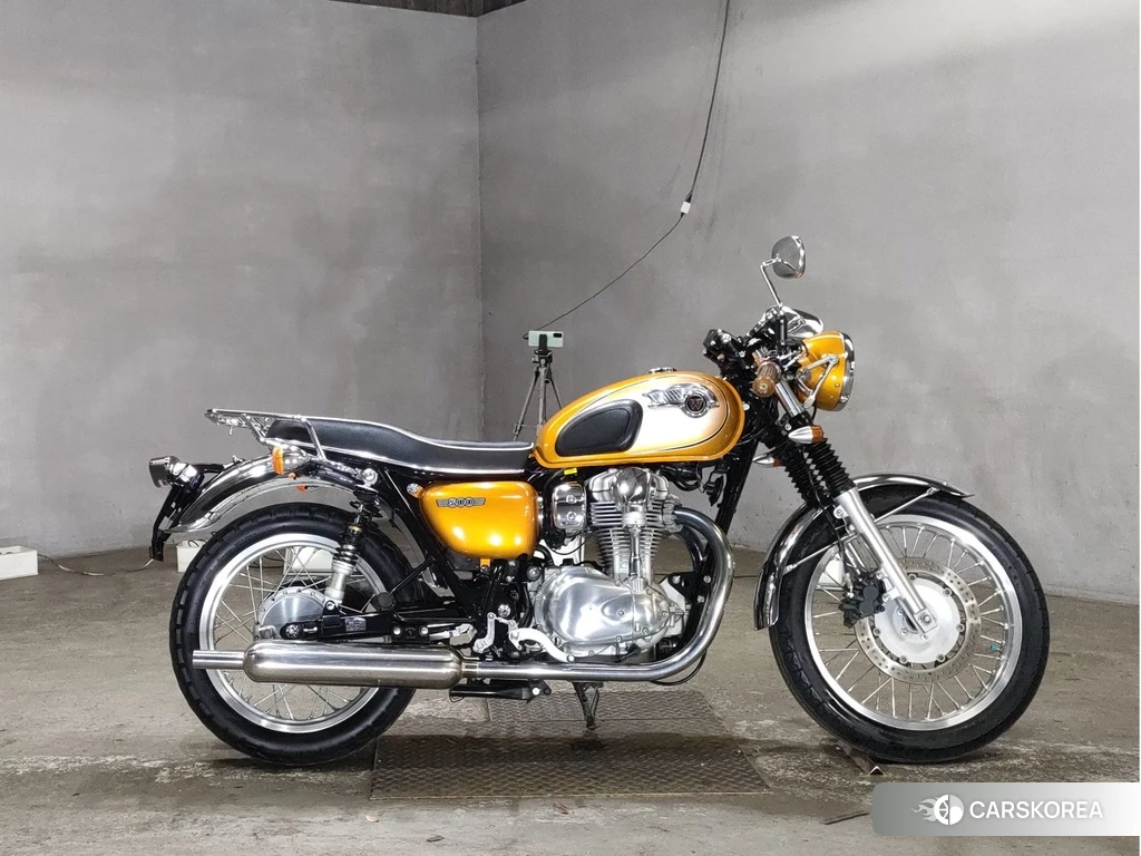 Проданный Kawasaki W800 2013 из Японии