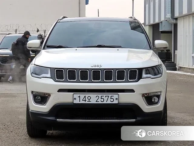 Jeep Compass 2nd Generation 2019 Белый из Кореи