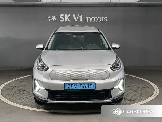 Kia Niro Plus 2022 Серебряный из Кореи