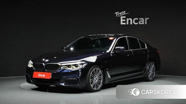 BMW 5 Series (G30) 2020 Черный из Кореи