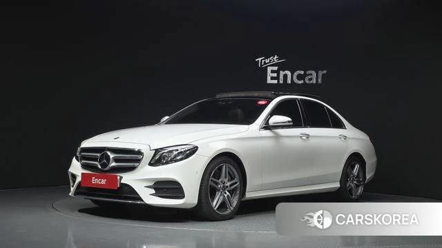 Mercedes-Benz E-Class W213 2020 Белый из Кореи