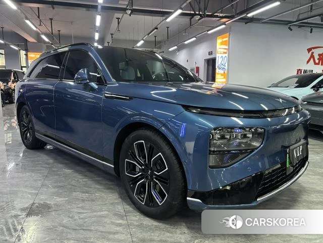 Xiaopeng Motors Xiaopeng G9 2025 Синий из Китая