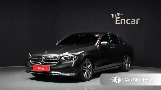 Mercedes-Benz E-Class W213 2022 Серый из Кореи