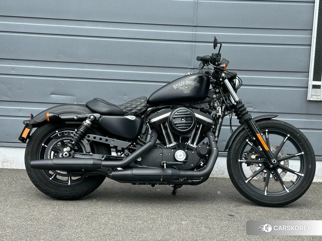 Проданный Harley-Davidson Sportster XL883N 2017 из Японии, фото 2