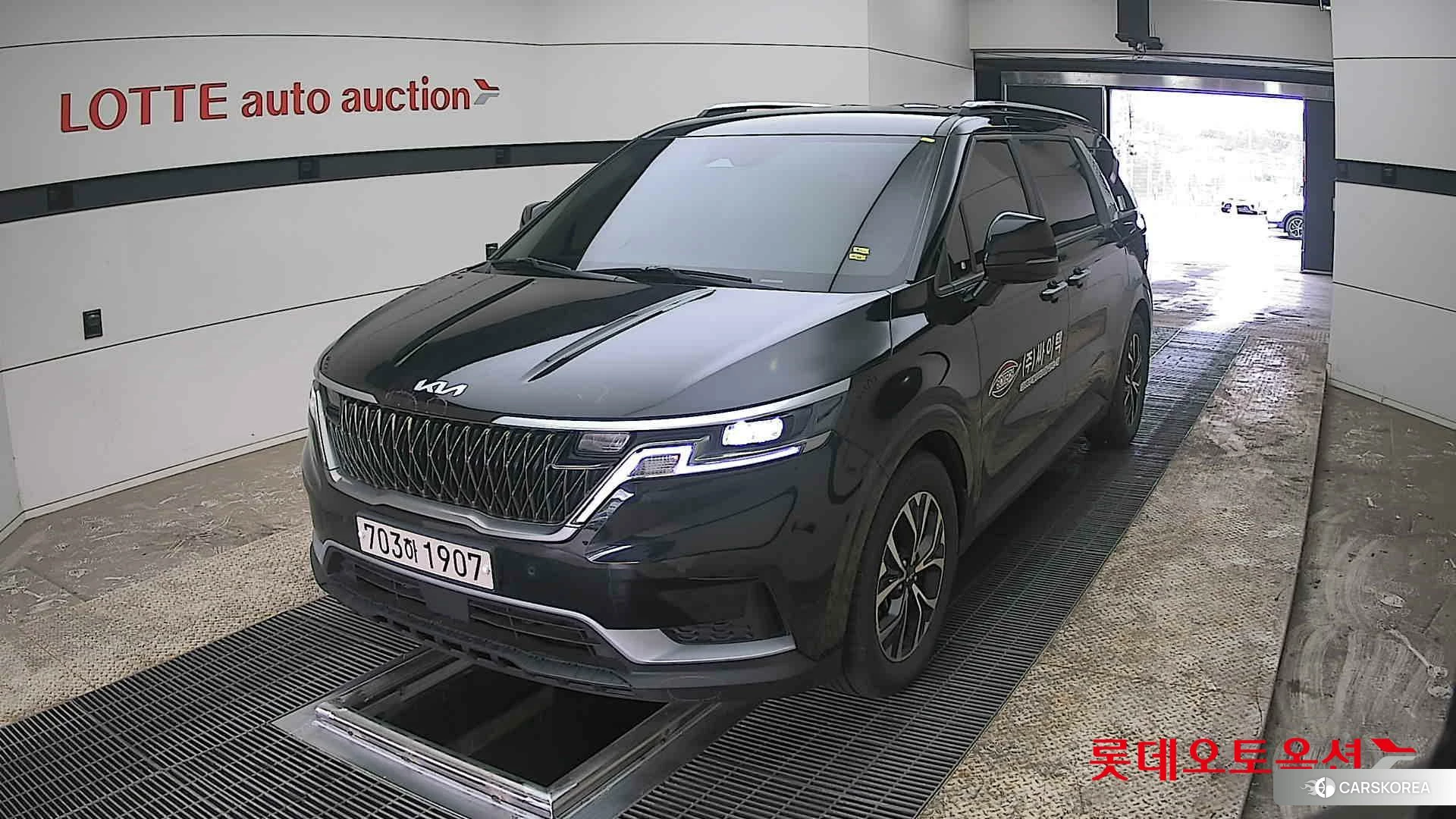 Kia Carnival 2023 Aurora Black Pearl из Кореи