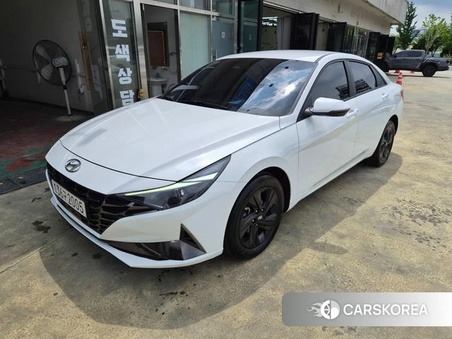 Hyundai Avante (CN7) 2023 Белый из Кореи