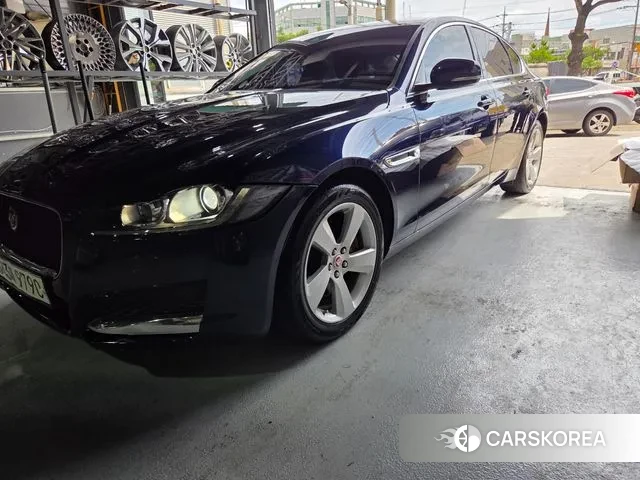 Jaguar XF (X260) 2018 Синий из Кореи