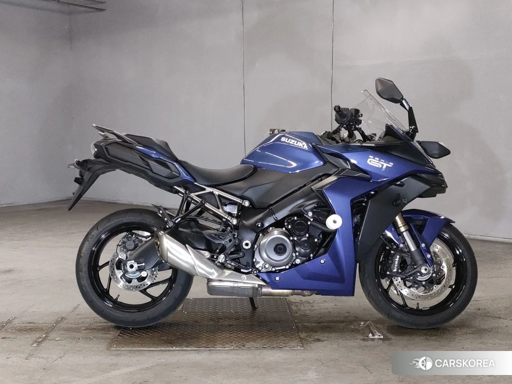 Проданный Suzuki GSX-S1000GT 2022 из Японии, фото 2