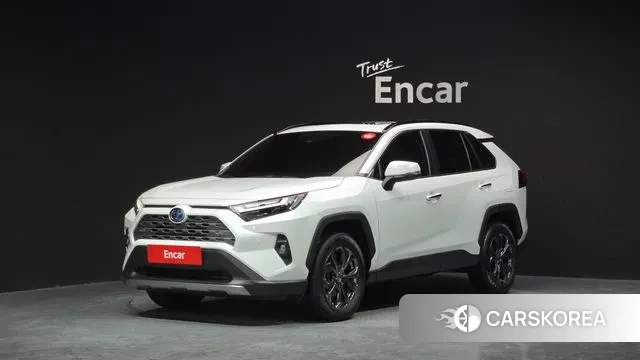 Toyota RAV4 5th Generation 2023 Белый из Кореи