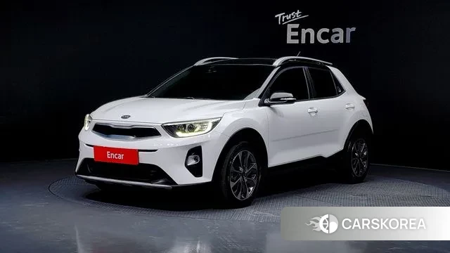Kia Stonic 2018 Белый из Кореи