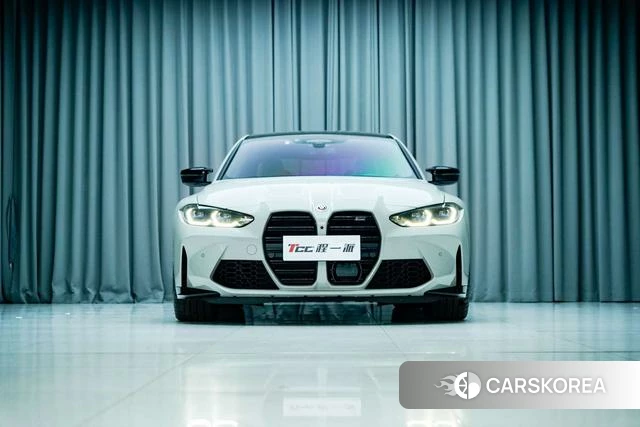 BMW M3 2023 Серебристо-серый из Китая