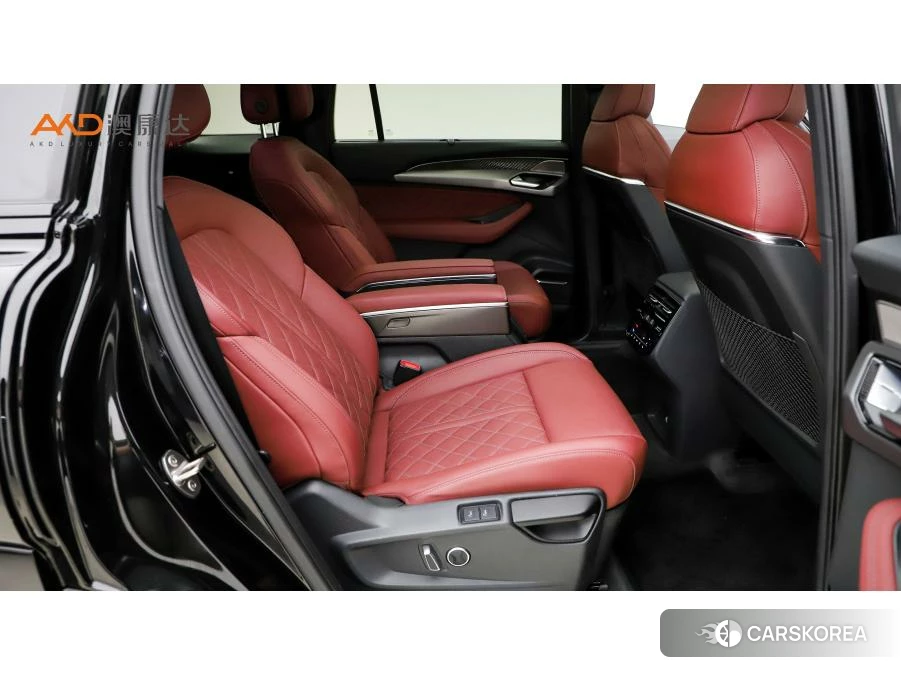 Audi Q6 2023 Черный из Китая