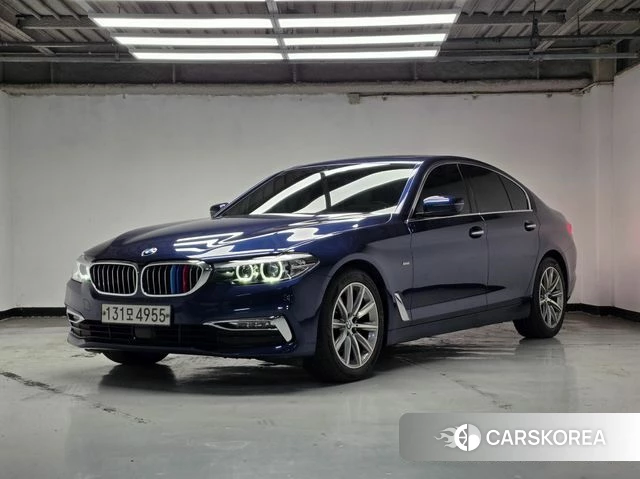 BMW 5 Series (G30) 2018 Синий из Кореи