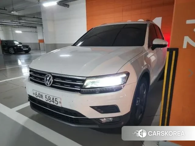 Volkswagen Tiguan second Generation 2018 Белый из Кореи
