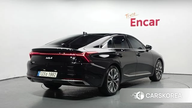 Kia K8 2021 Черный из Кореи
