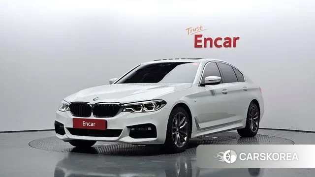 BMW 5 Series (G30) 2018 Белый из Кореи
