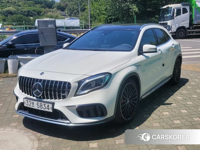 Mercedes-Benz GLA-Class X156 2019 Жемчужный цвет из Кореи