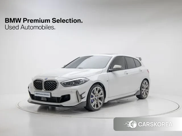 BMW 1 Series (F40) 2024 Белый из Кореи