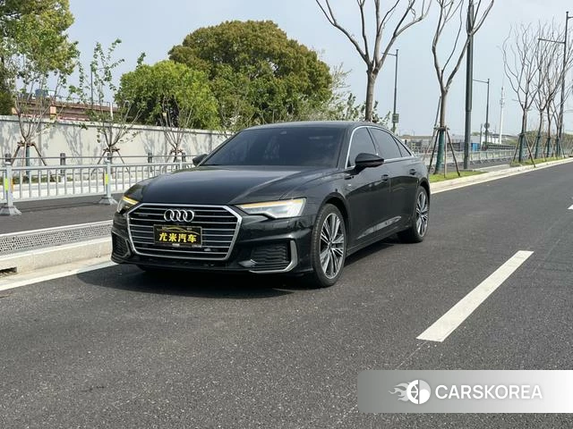Audi A6L 2022 Черный из Китая