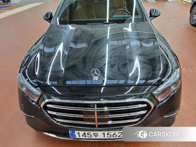 Mercedes-Benz E-Class W214 2025 Черный из Кореи