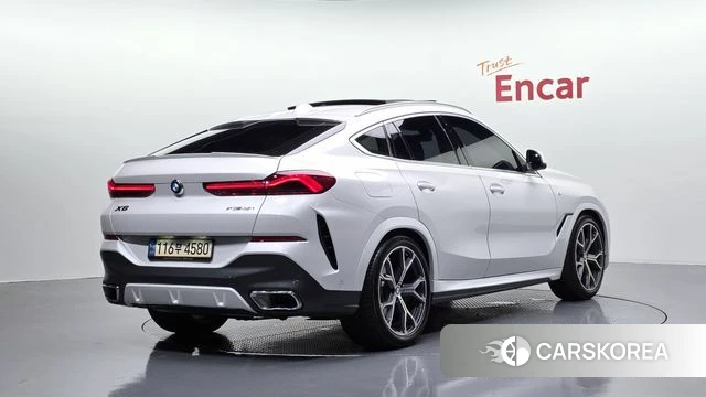 BMW X6 (G06) 2023 Белый из Кореи
