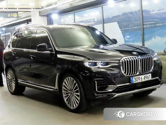 BMW X7 (G07) 2021 Черный из Кореи