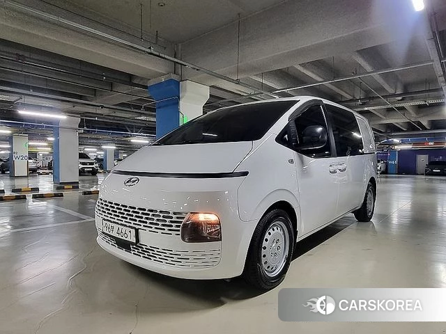 Hyundai Staria 2021 Белый из Кореи