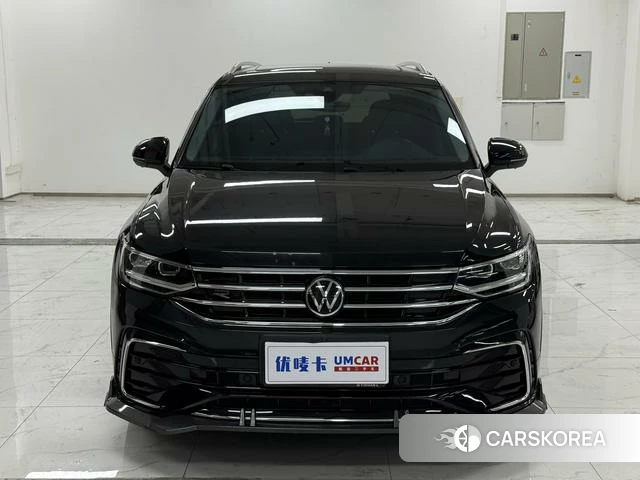 Volkswagen Tiguan L 2023 Черный из Китая