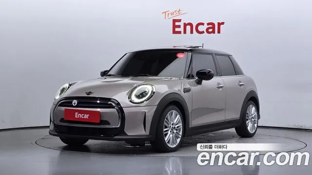 Mini Cooper 2021 Серебряный из Кореи