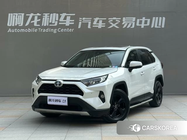 Toyota RAV4 Rongfang 2022 Белый из Китая