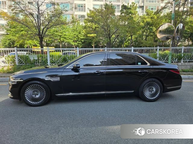 Genesis G90 (RS4) 2023 Черный из Кореи