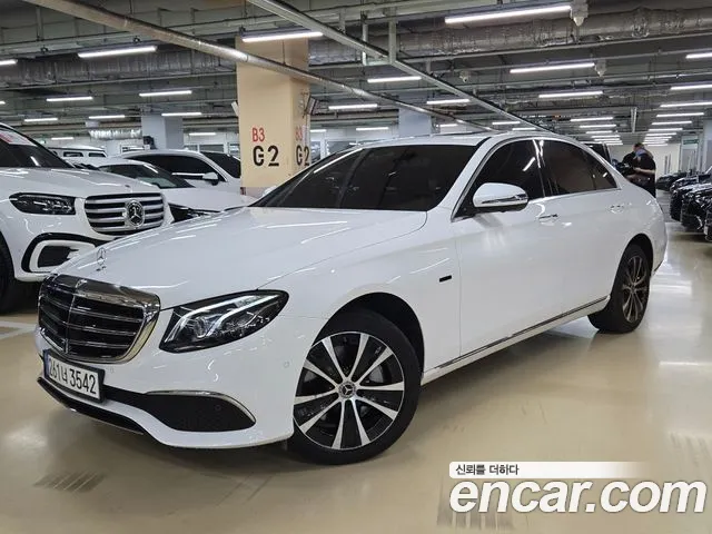 Mercedes-Benz E-Class W213 2020 Белый из Кореи