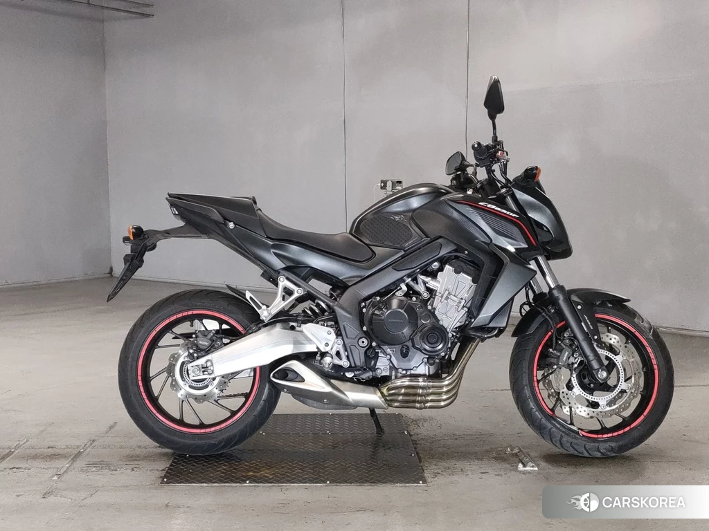 Проданный Honda CB650F id 4176248 из Японии, фото 2