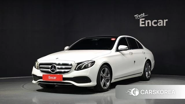Mercedes-Benz E-Class W213 2019 Белый из Кореи