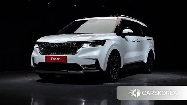 Kia Carnival 4th generation 2023 Белый из Кореи