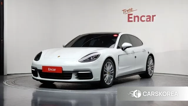 Porsche Panamera (971) 2018 Белый из Кореи