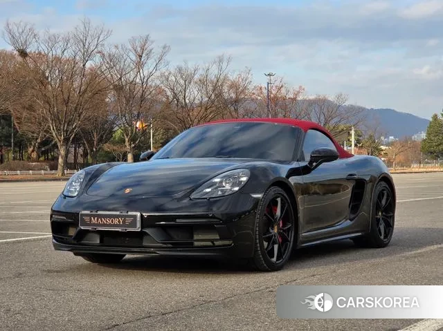 Porsche 718 Boxster 2018 Черный из Кореи