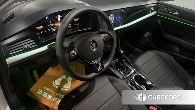 Volkswagen Lavida 2021 Белый из Китая