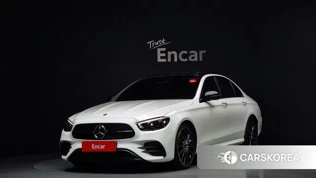 Mercedes-Benz E-Class W213 2023 Белый из Кореи