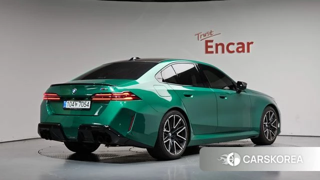 BMW M5 (G90) 2026 Зеленый из Кореи