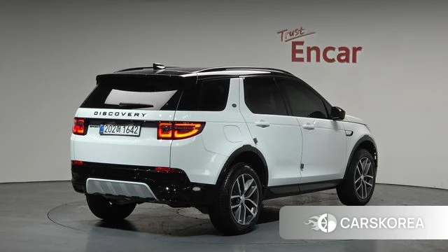 Land Rover Discovery Sports 2nd Generation 2025 Белый из Кореи