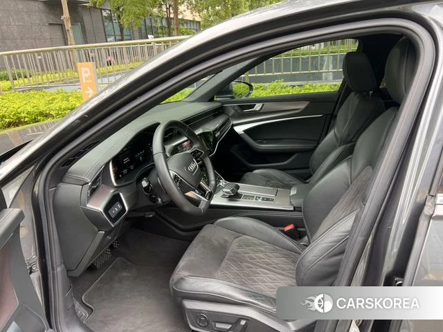 Audi A6L 2021 Серебристо-серый из Китая